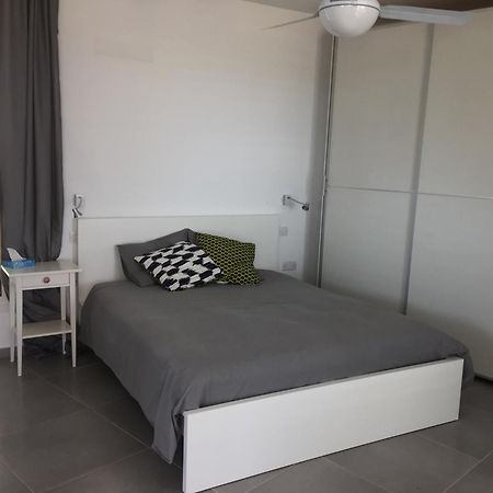 Casa Vacanze Baciata Agios Theodoros Exteriör bild